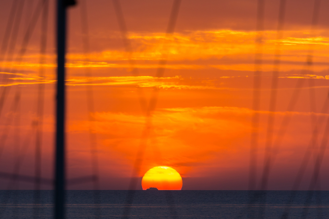 Balearen-Abenteuer — Sonnenuntergang vor Ibiza